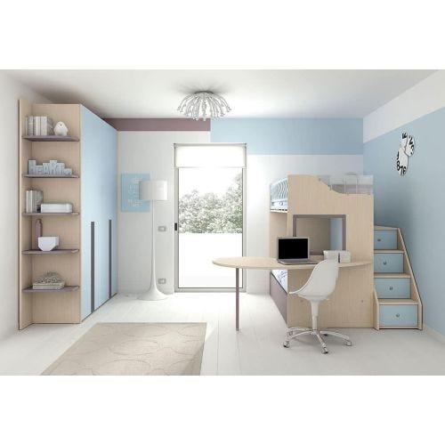 scrivania sotto finestra