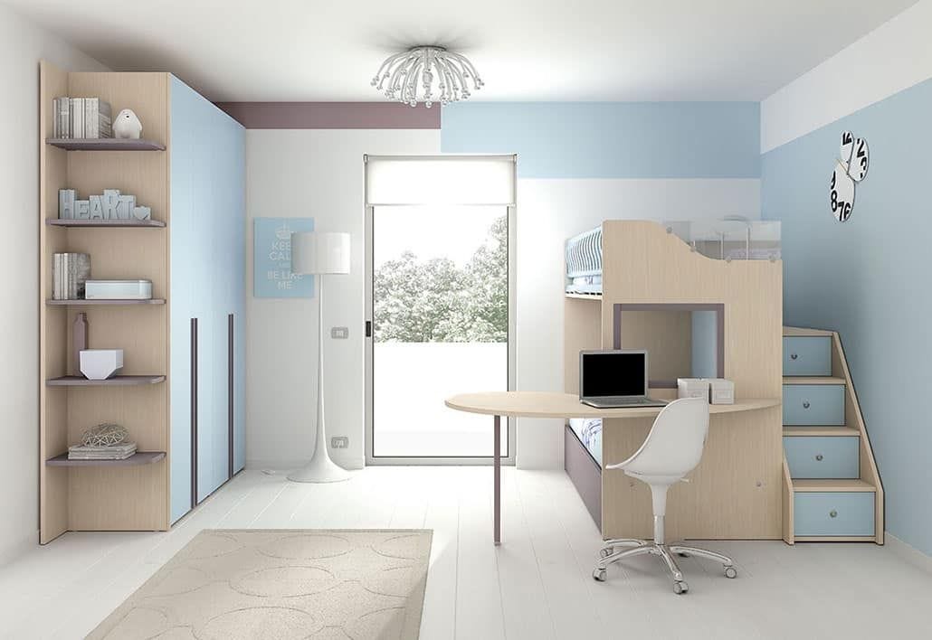 scrivania sotto finestra