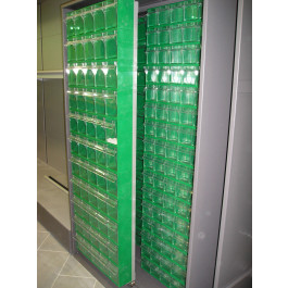 Armadio Madia in metallo verniciato con cassettiere per minuterie cm. 127x60,5x196,5h