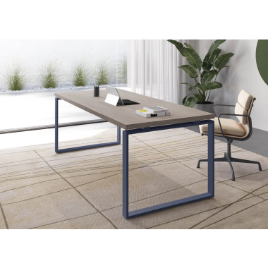 Scrivania direzionale con piano in melaminico e struttura portante in tubolare trafilato e laserato cm. 180/200/240x90x74h