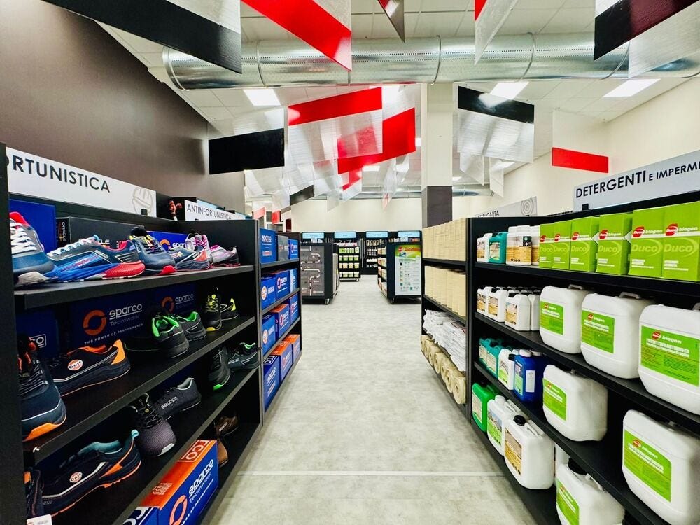 caso studio allestend