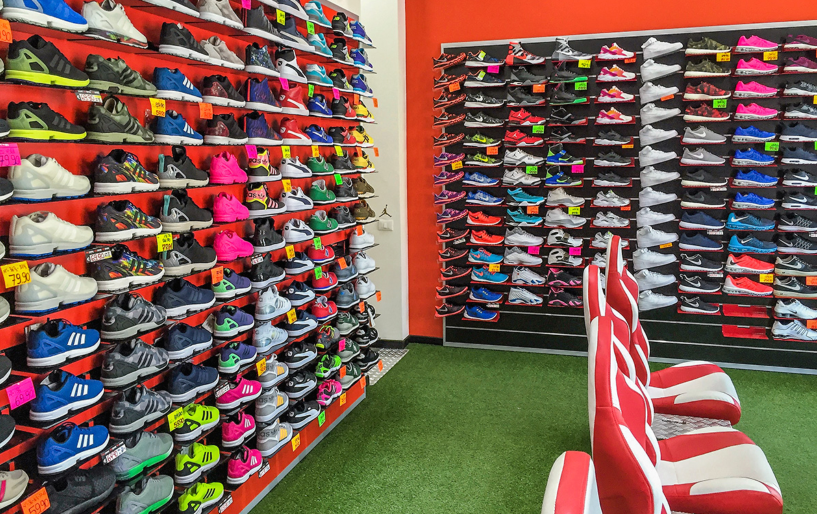 Arredamenti Negozi di Scarpe