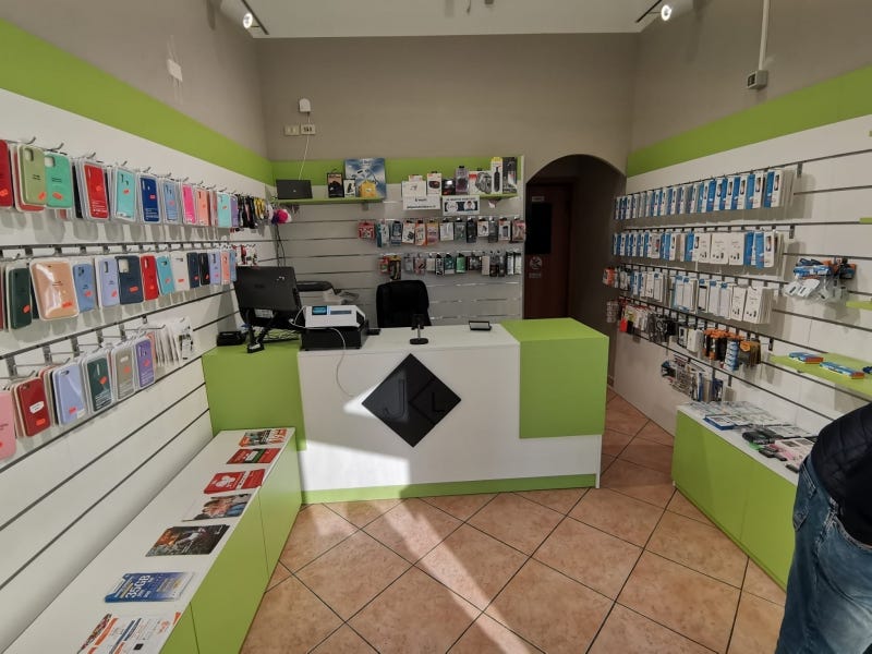 Arredamenti Negozio Telefonia